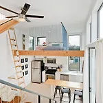 New Beach House, Steps To Sand
